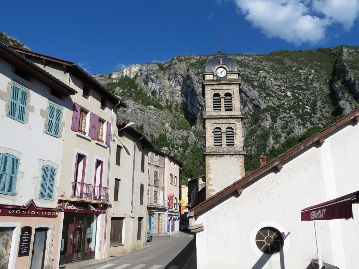 Apartmán Au Bonheur Suspendu Pont-en-Royans Exteriér fotografie
