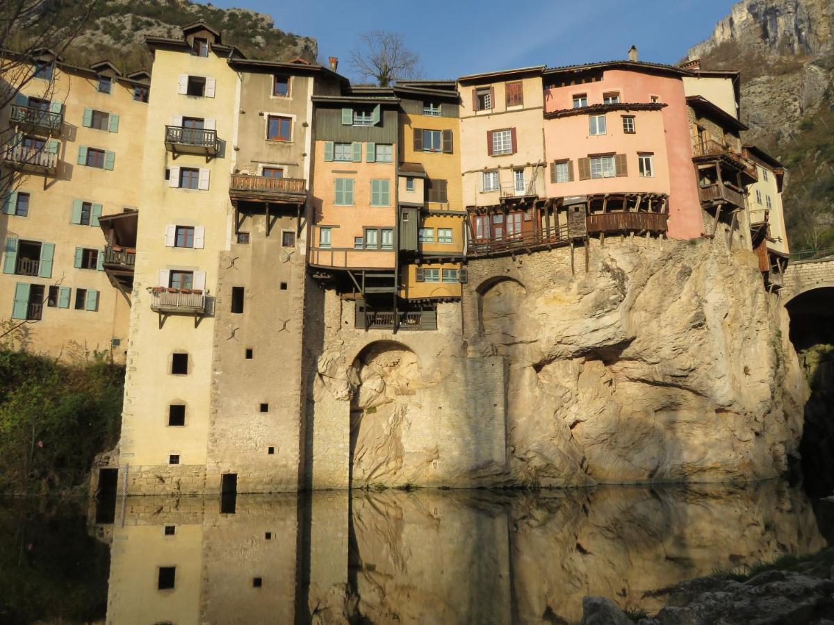 Apartmán Au Bonheur Suspendu Pont-en-Royans Exteriér fotografie